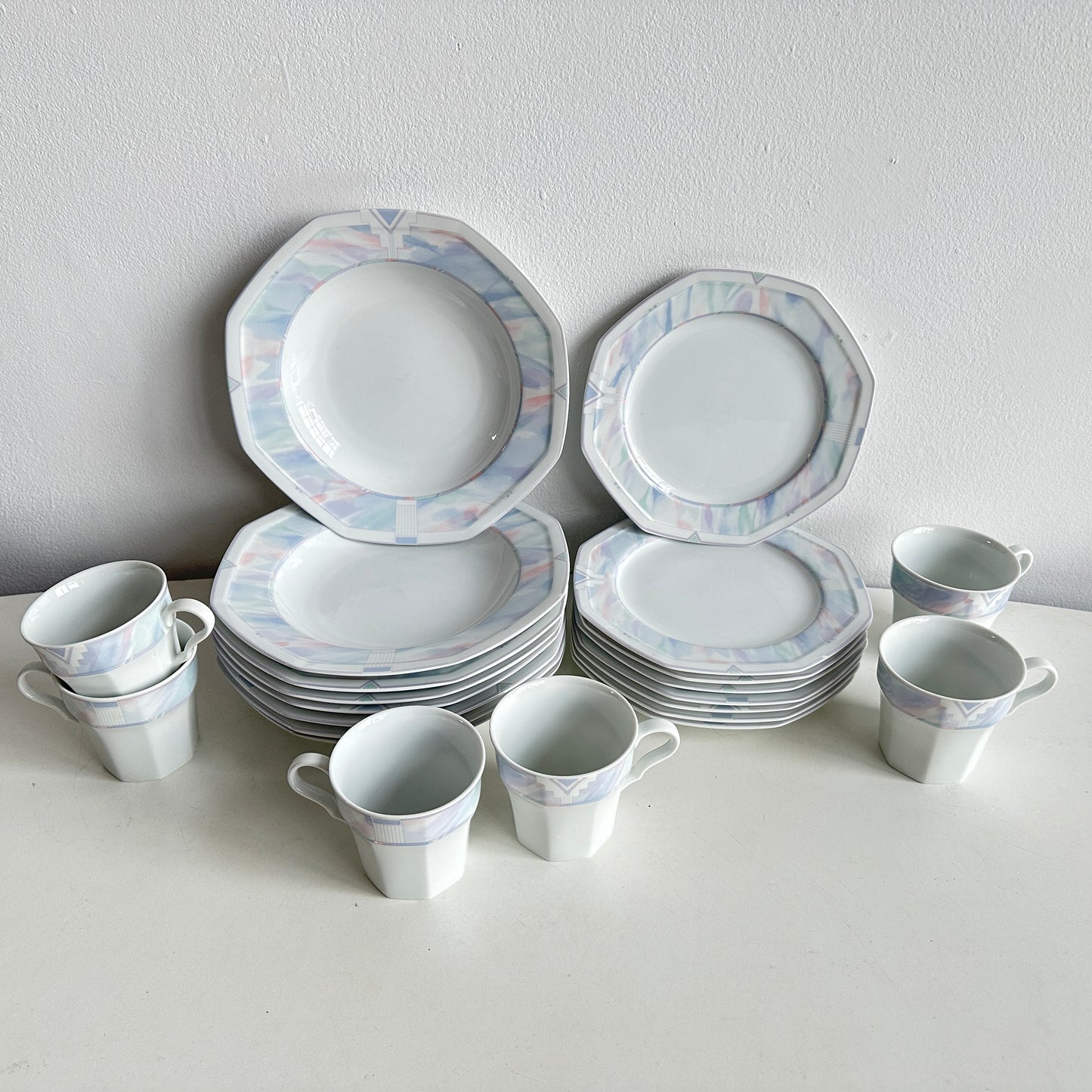 TT160 SAVOIR VIVRE FINE CHINA SET
