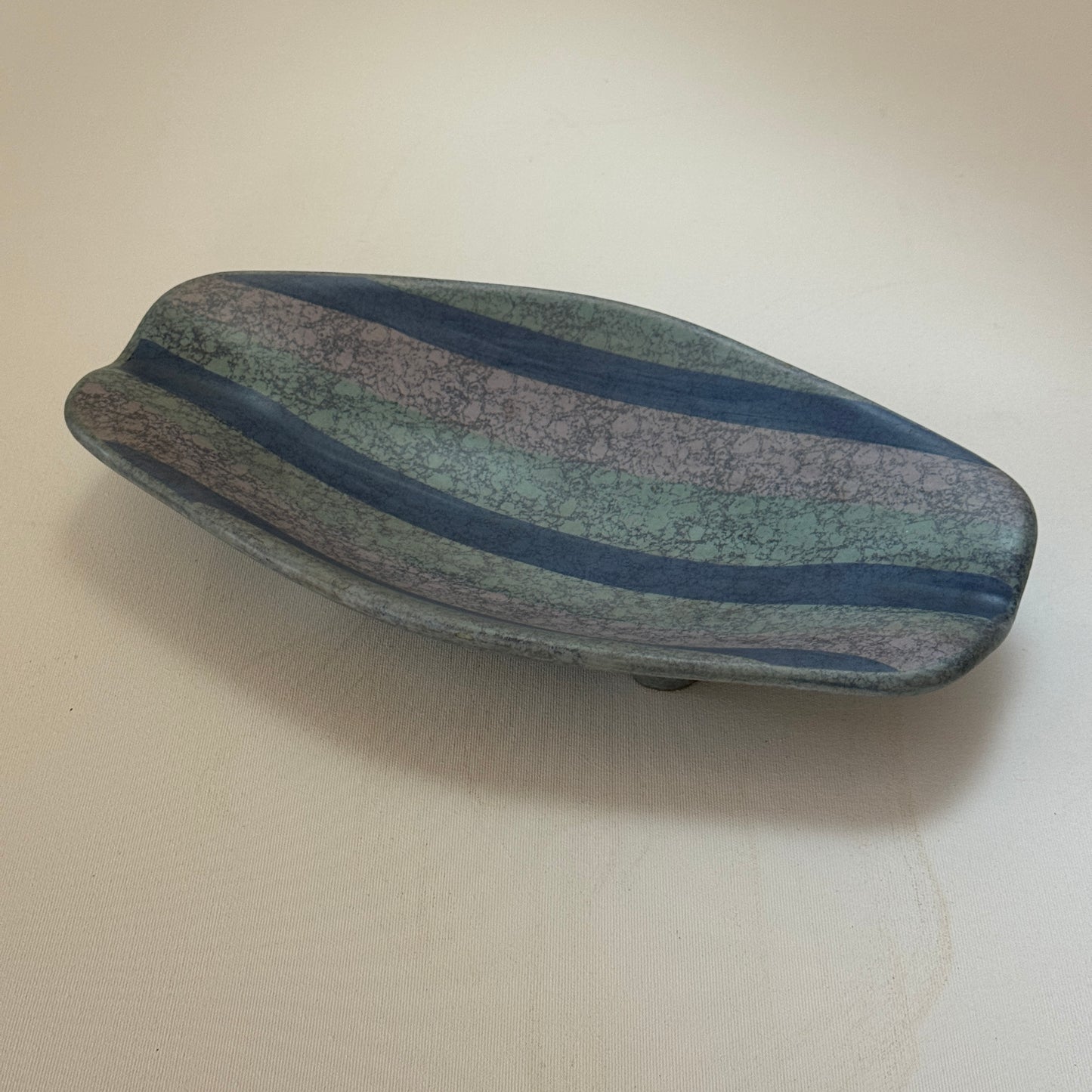 TT163 FOOTED SERVING DISH