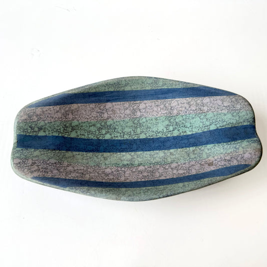 TT163 FOOTED SERVING DISH