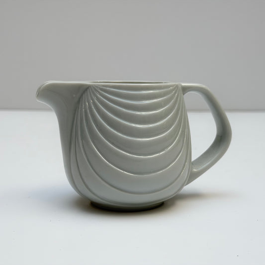 TT165 WHITE CERAMIC CREAMER
