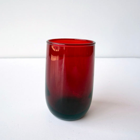 TT169 SMALL RED GLASS