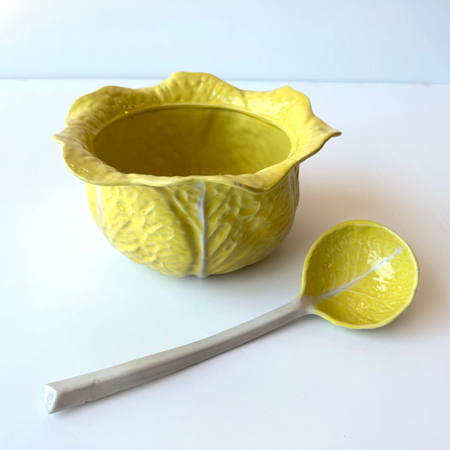 TT171 YELLOW CABBAGE SERVING BOWL & LADLE