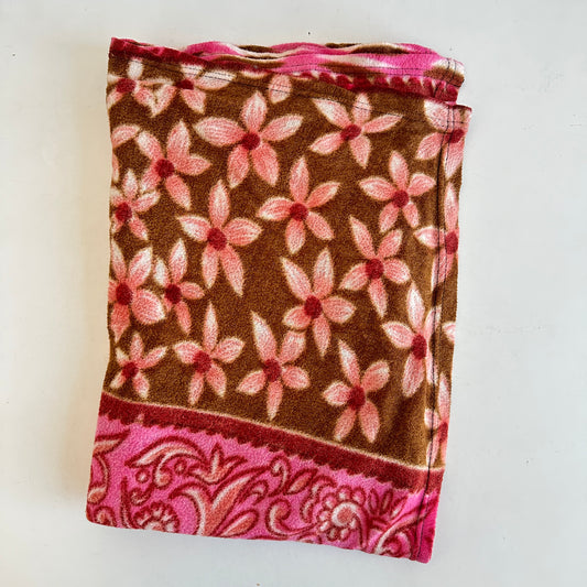 TW011 INDIAN FLORAL FLEECE BLANKET