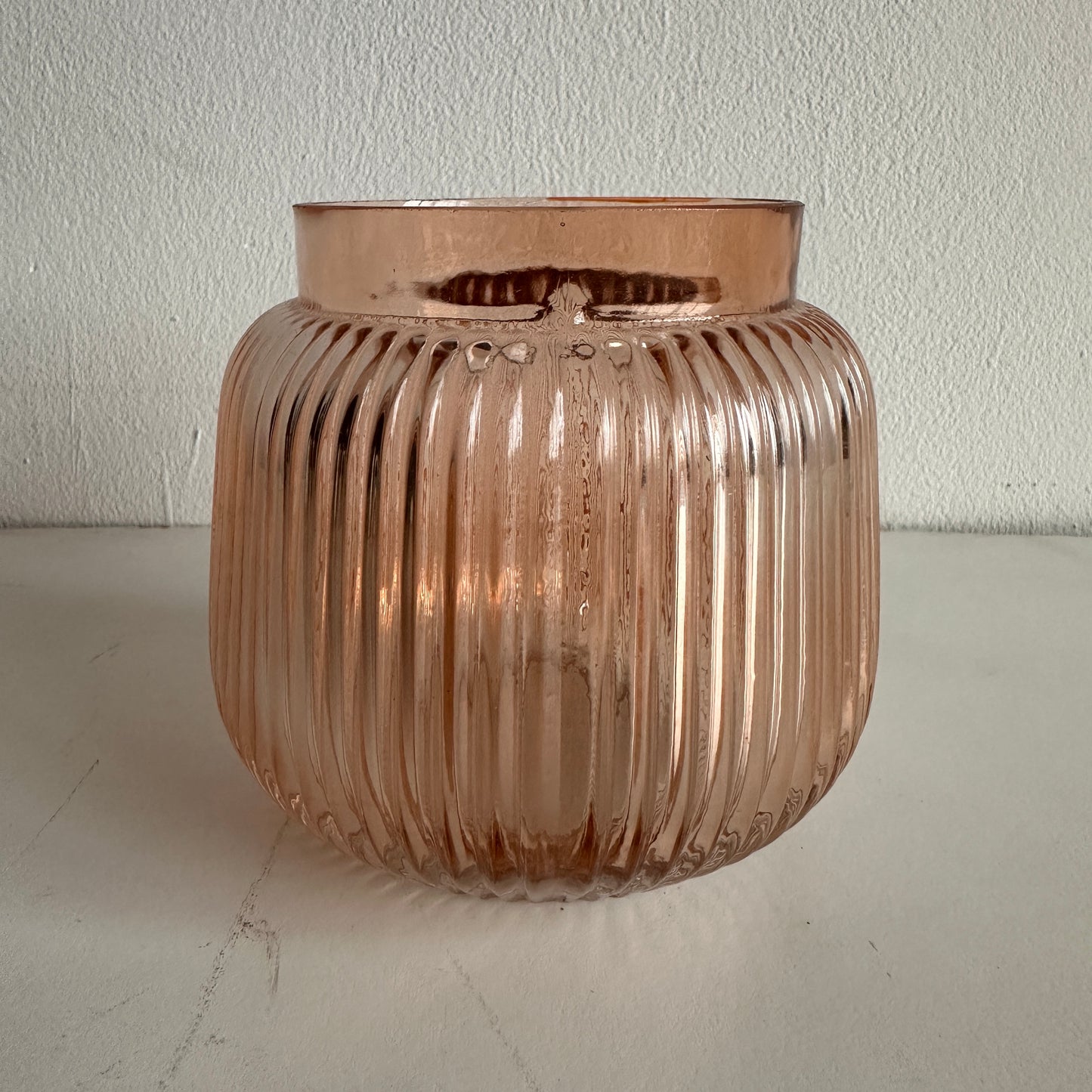 VS011 FLUTED ROSE GLASS VASE