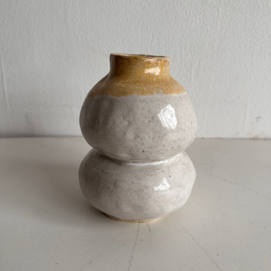 VS012 YELLOW AND WHITE BULBOUS CERAMIC VASE