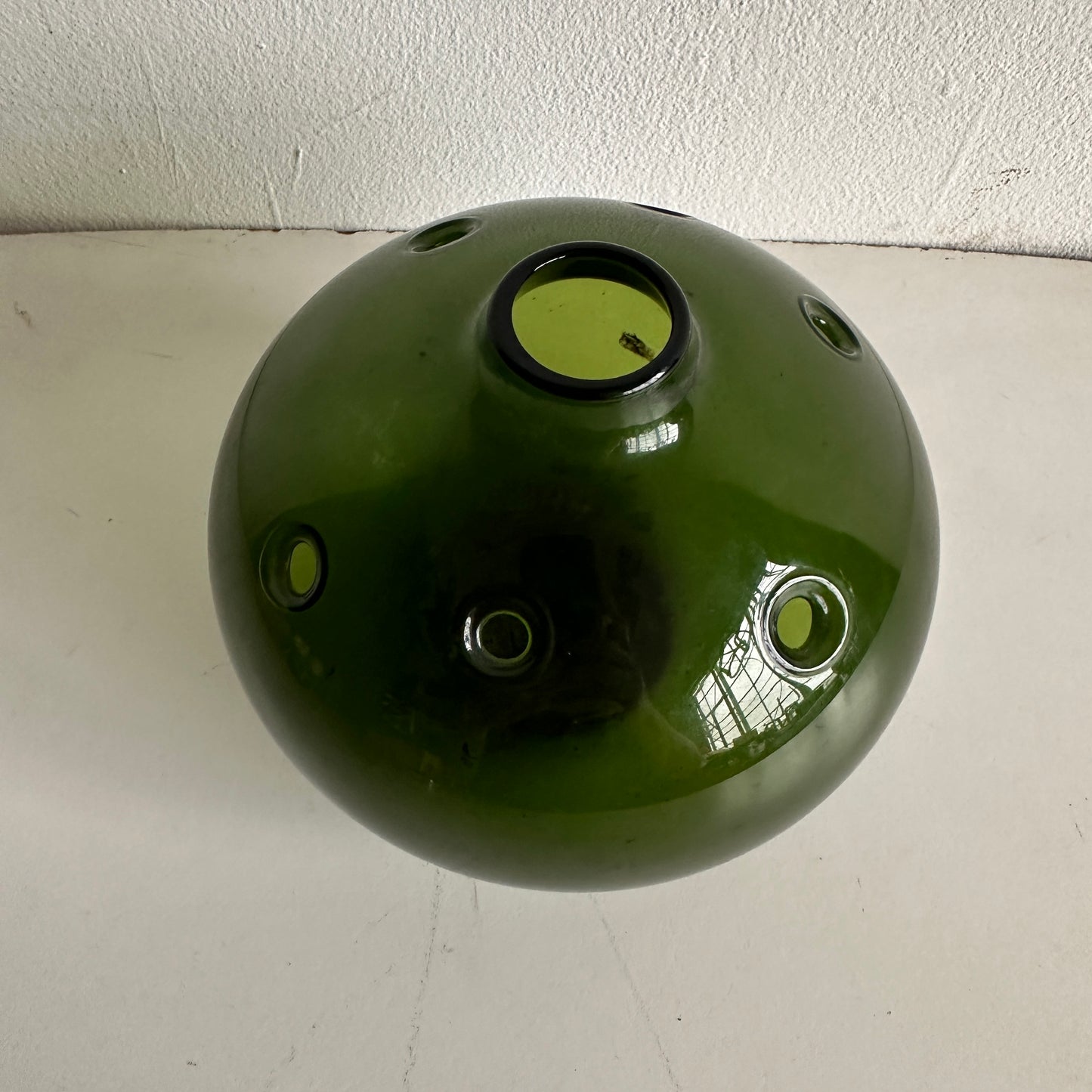 VS016 HOJ GREEN GLASS VASE