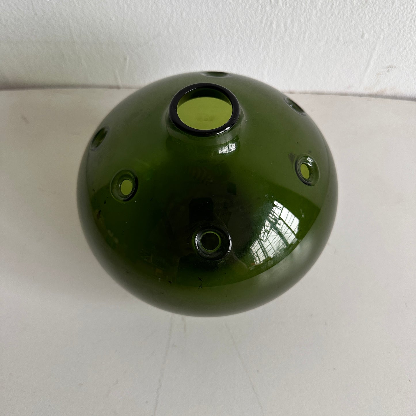 VS016 HOJ GREEN GLASS VASE