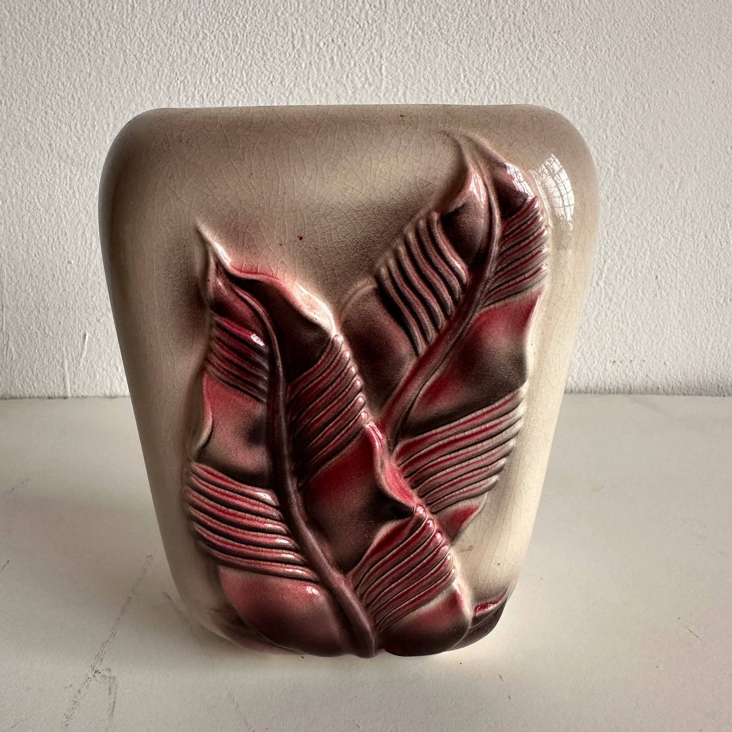 VS017 PAIR OF PINK LEAF CERAMIC VASES