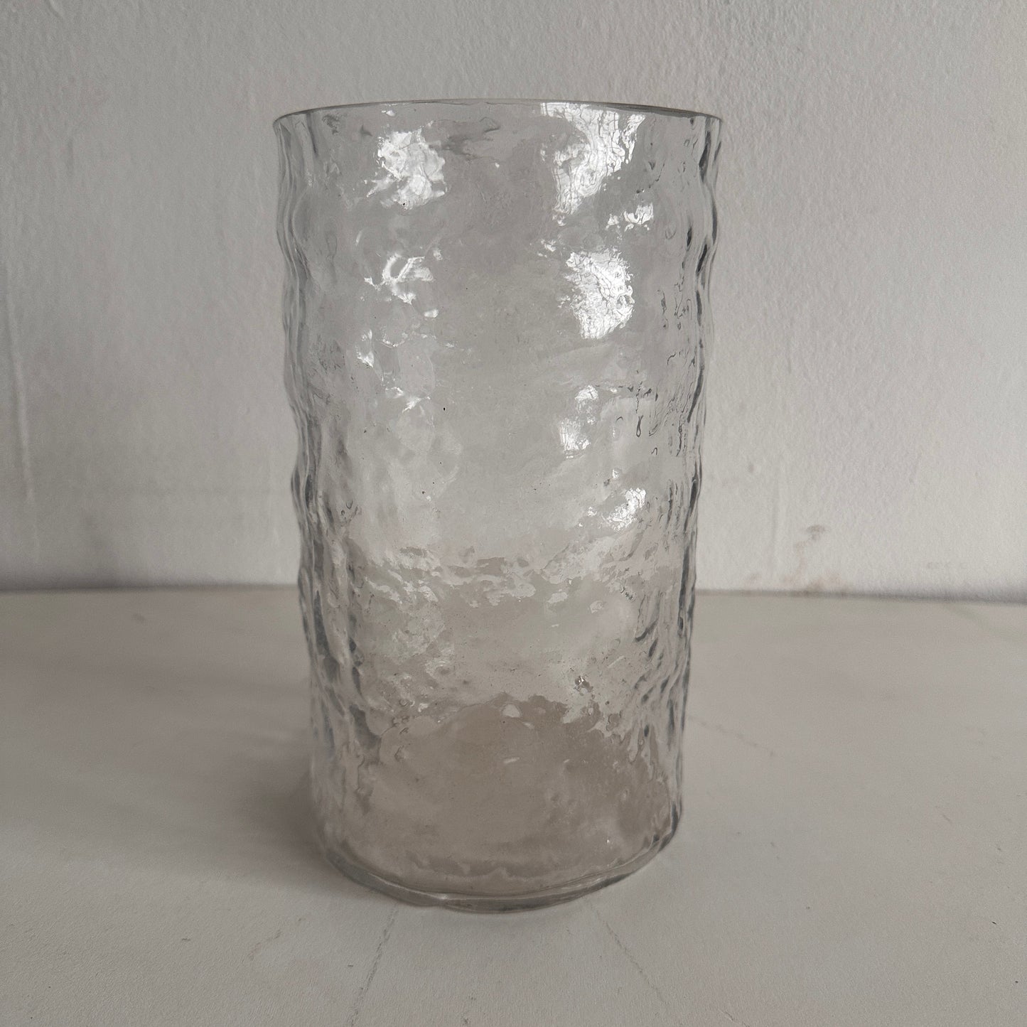 VS022 RIPPLE GLASS VASE