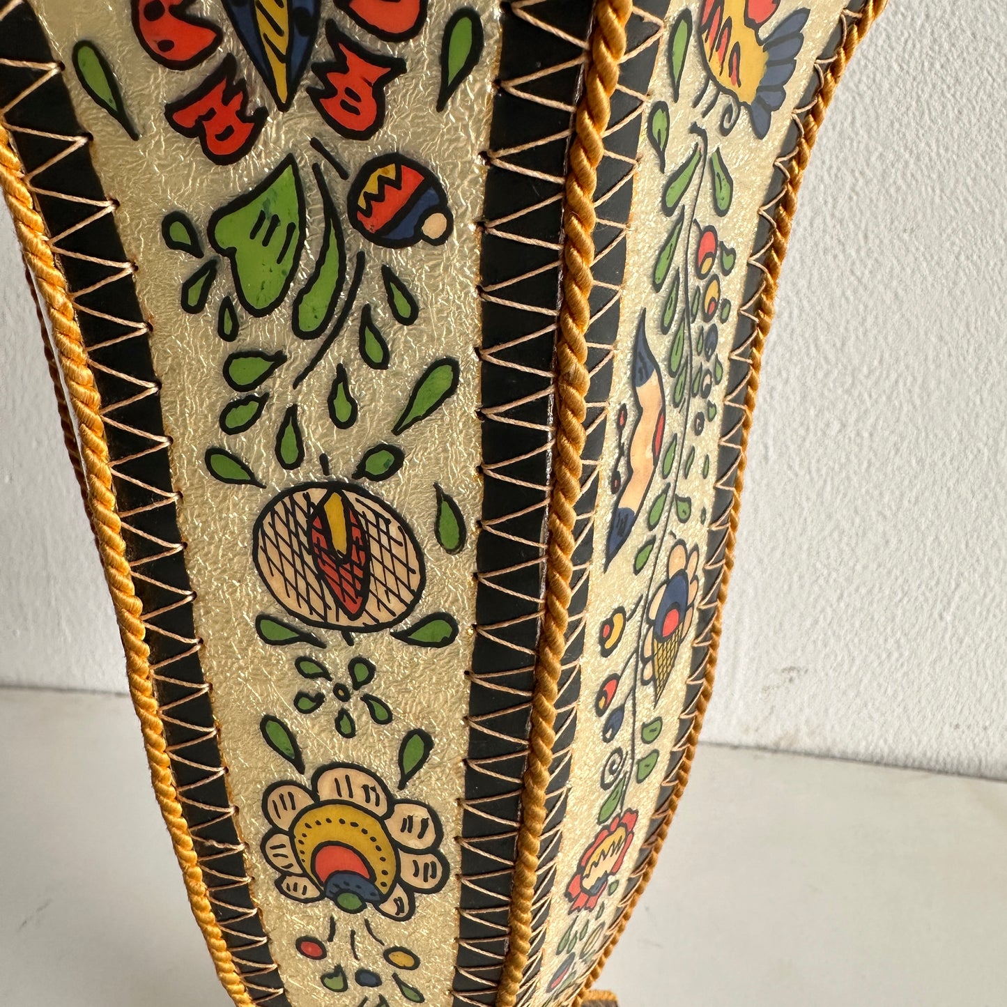 VS035 FLORAL PAPER VASE