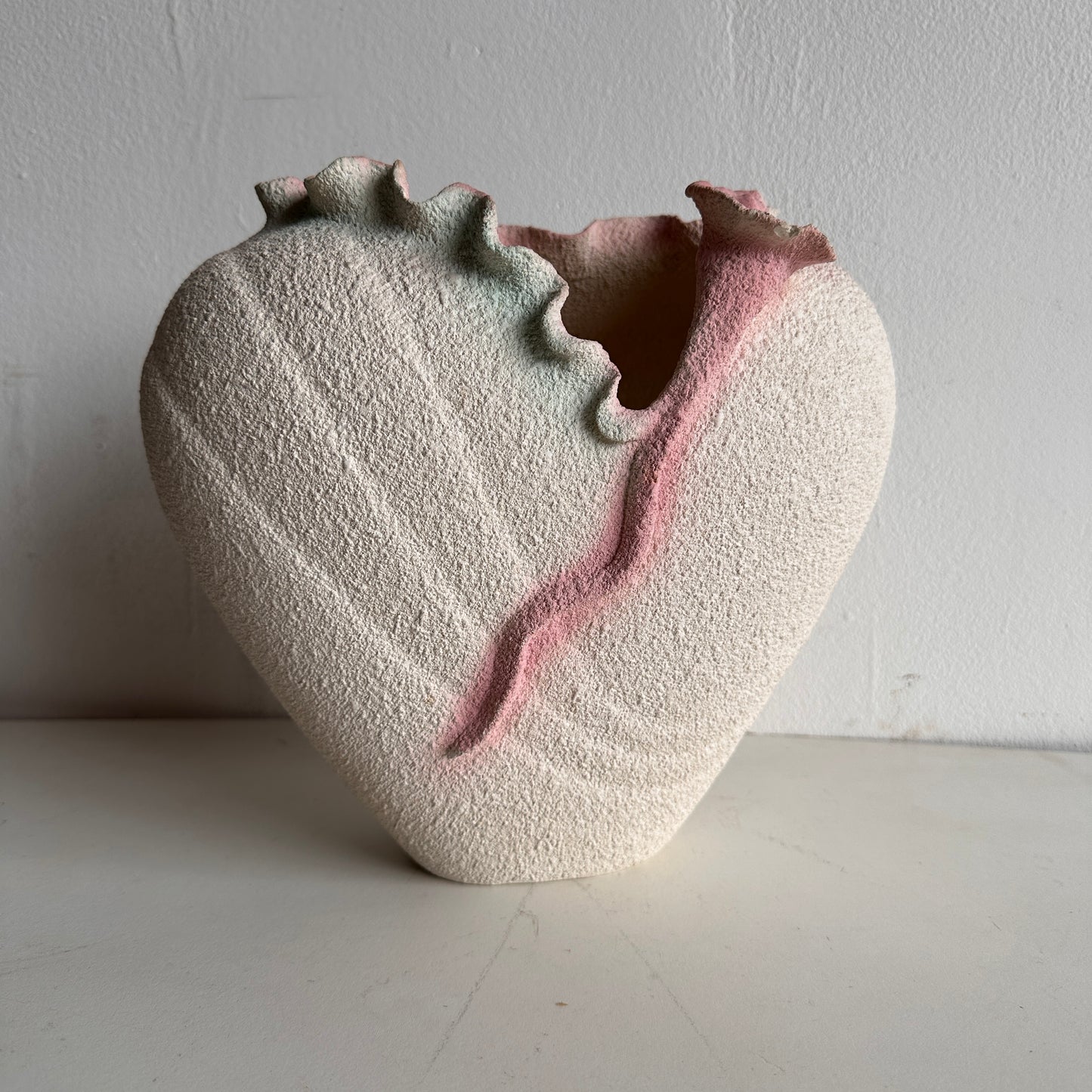 VS040 GEORGIA STUCCO VASE