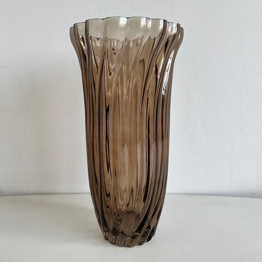 VS045 TALL SMOKED SWIRL VASE