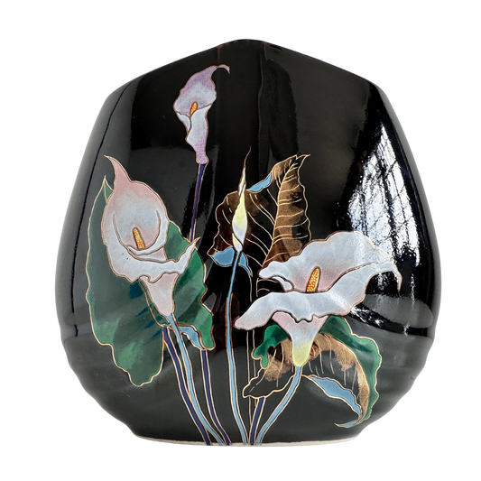 VS050 BLACK ENAMEL LILY VASE