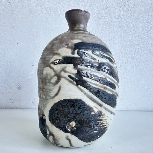VS061 NEUTRAL TONE ABSTRACT SWIRL VASE