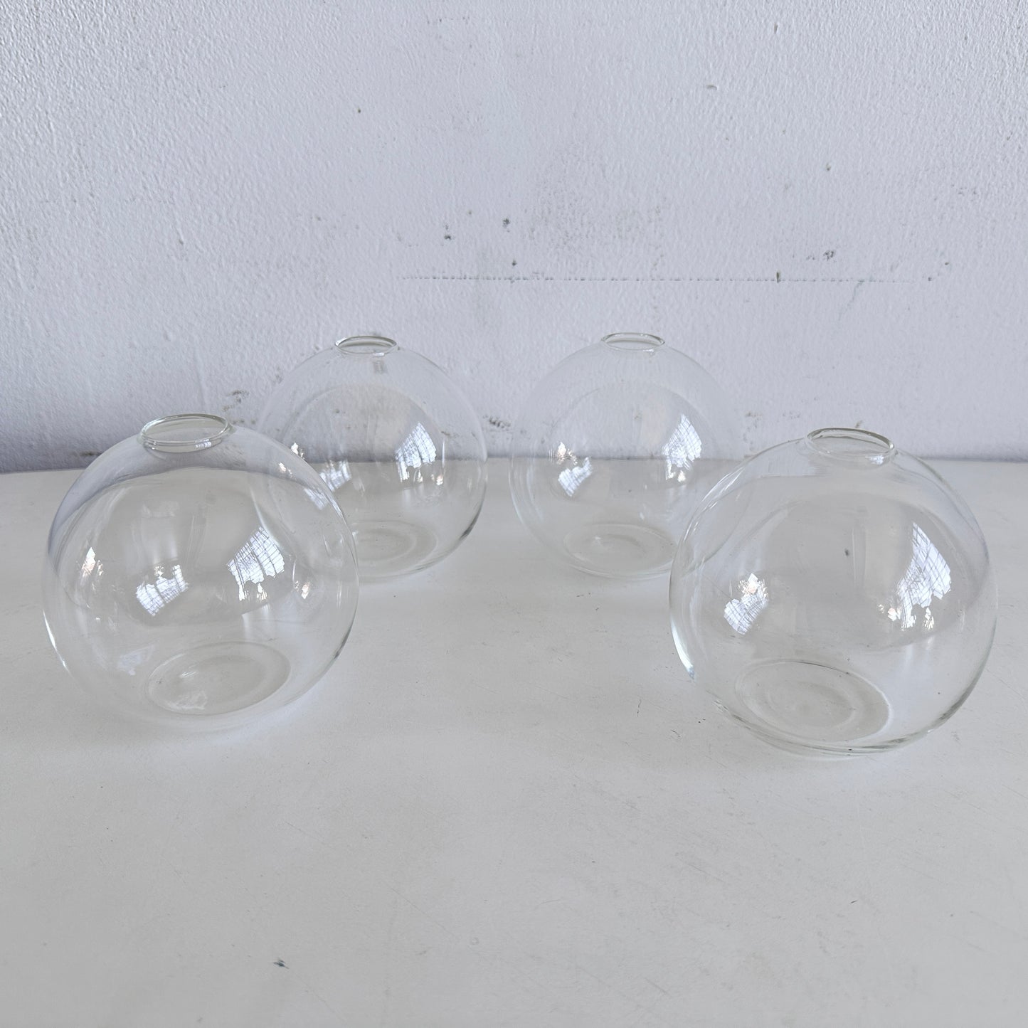 VS064 SET OF 4 SPHERICAL CLEAR GLASS VASES