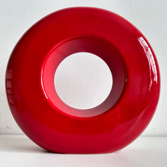 VS067 CERAMIC RED BULLSEYE VASE