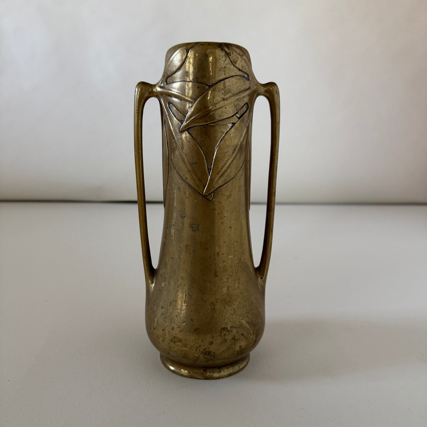 VS069 ART NOUVEAU BRONZE VASE