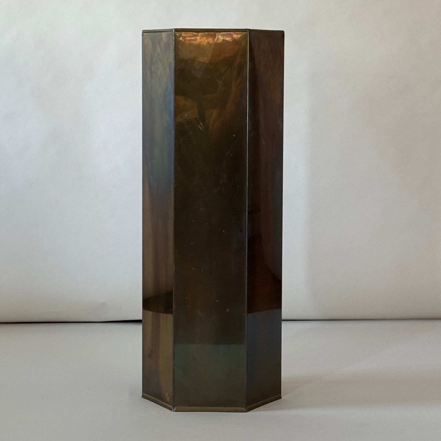 VS070 BRASS FLOOR VASE