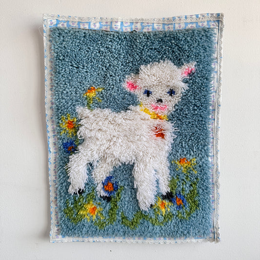 WD006 VINTAGED HAND TUFTED LAMB WALL HANGING
