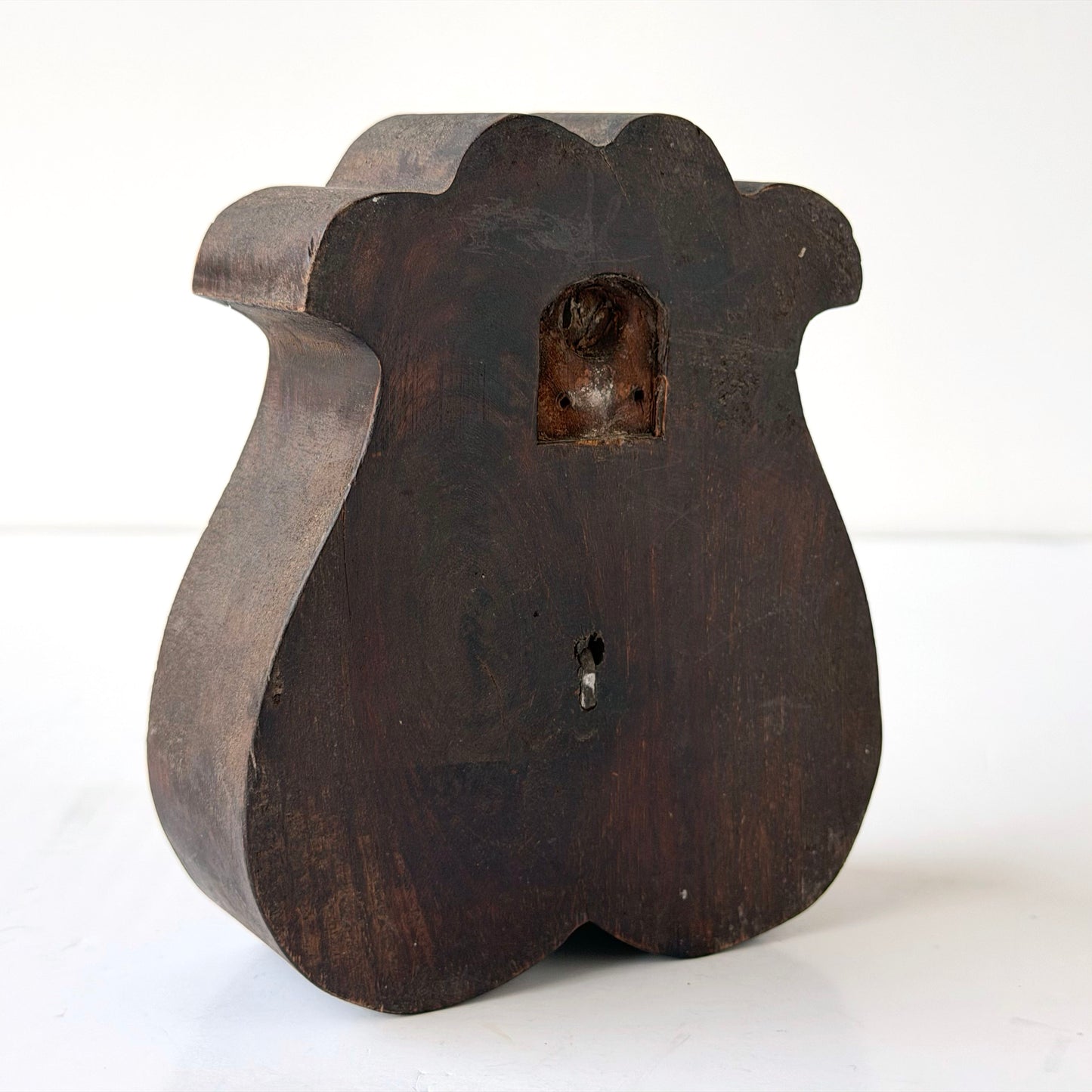 WD018 HAND CARVED WOOD WALL MOUNTED HOOK