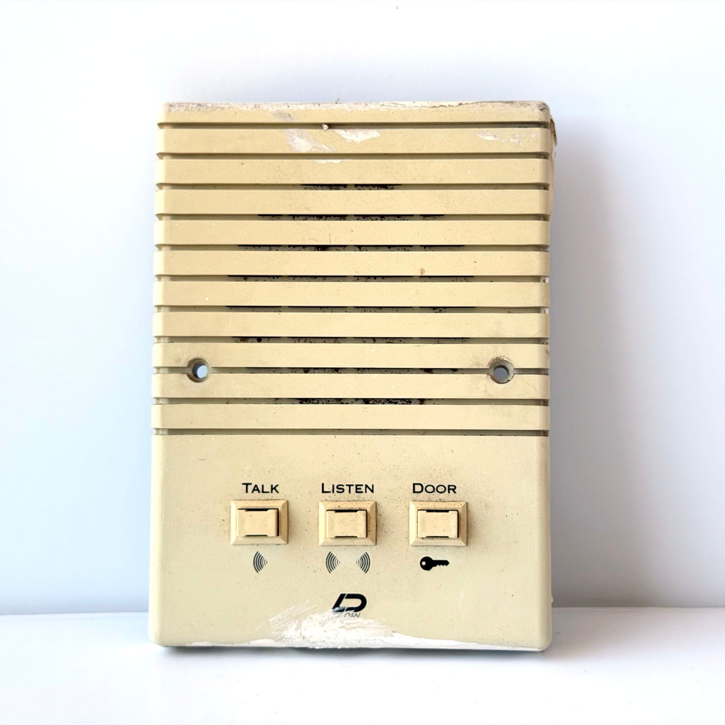 WD019 DISTRESSED APARTMENT DOOR BUZZER