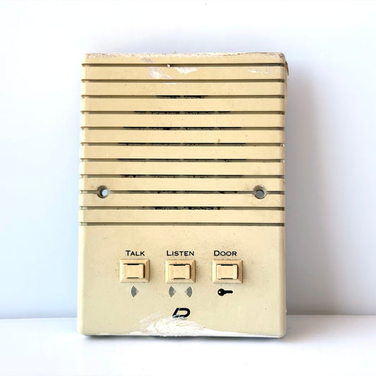 WD019 DISTRESSED APARTMENT DOOR BUZZER