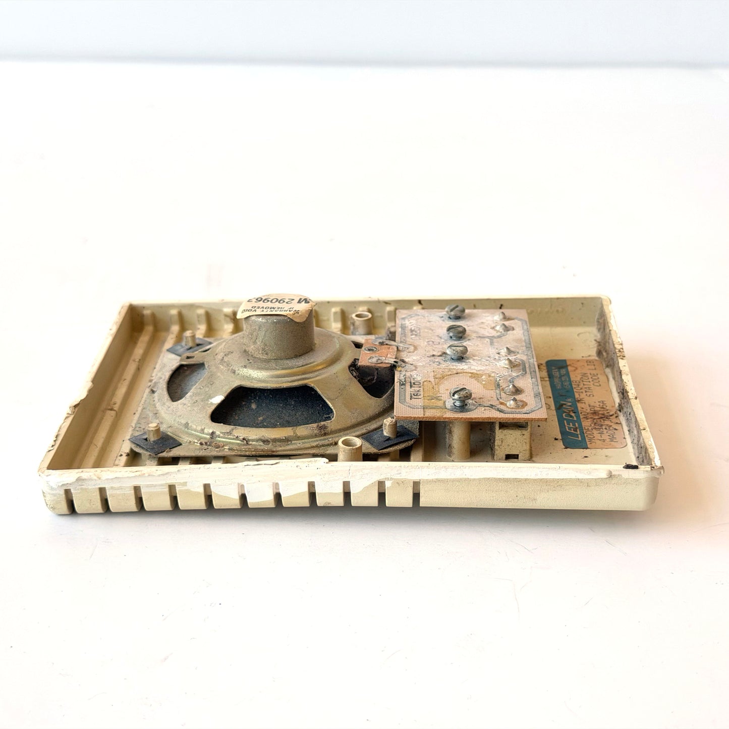 WD019 DISTRESSED APARTMENT DOOR BUZZER