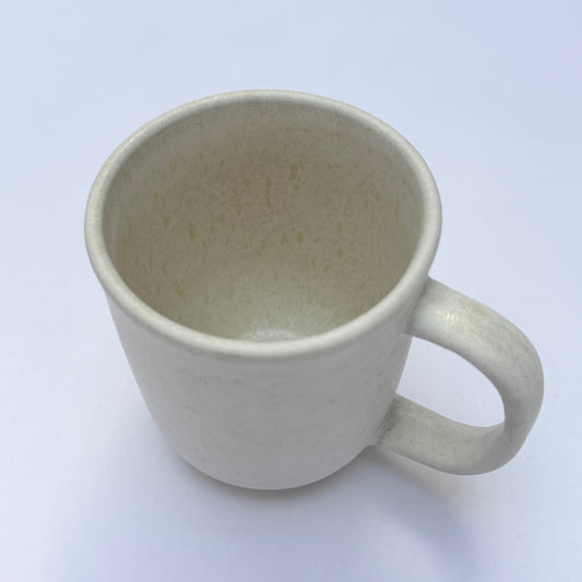 TT011 TALL MILKY CERAMIC MUG