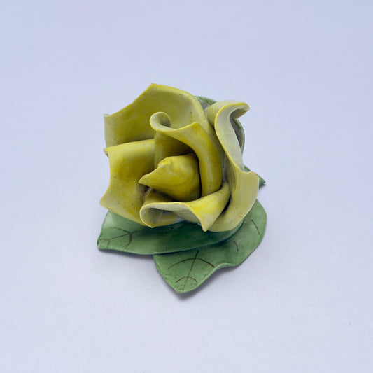 OB020 SMALL CERAMIC YELLOW ROSE