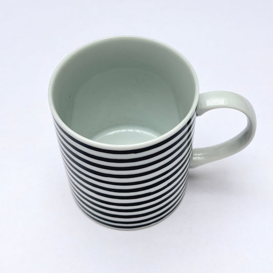 TT012 BLACK AND WHITE STRIPED COFFEE MUG