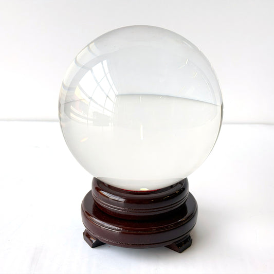 OB124 CRYSTAL BALL WITH STAND