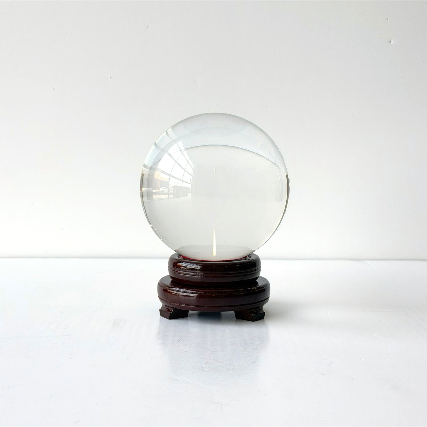 OB124 CRYSTAL BALL WITH STAND