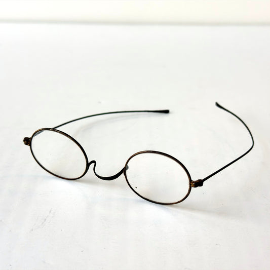 OB127 ANTIQUE READING GLASSES