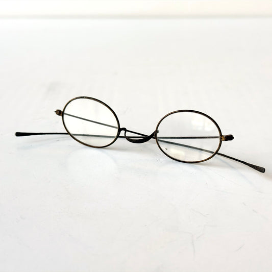 OB127 ANTIQUE READING GLASSES