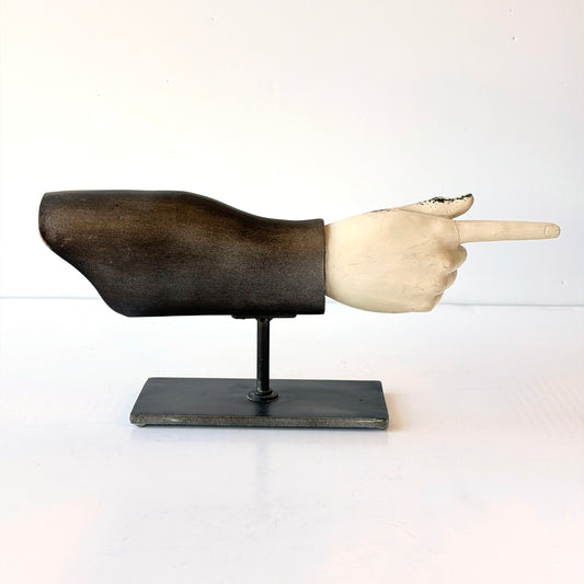 OB131 DISTRESSED POINTING HAND ON STAND