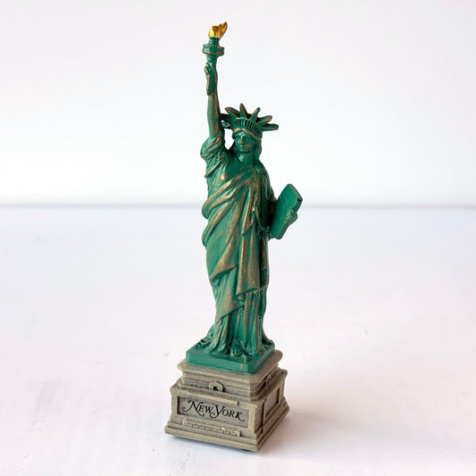 OB140 STATUE OF LIBERTY FIGURINE